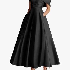 Elegant Black Evening Gown